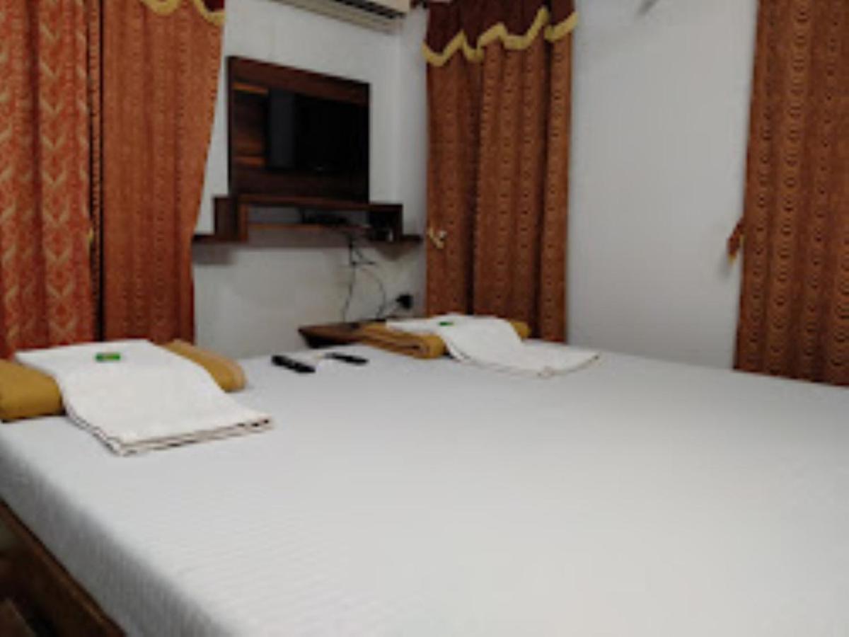 Blue Sea Beach Resort Malvan Bagian luar foto